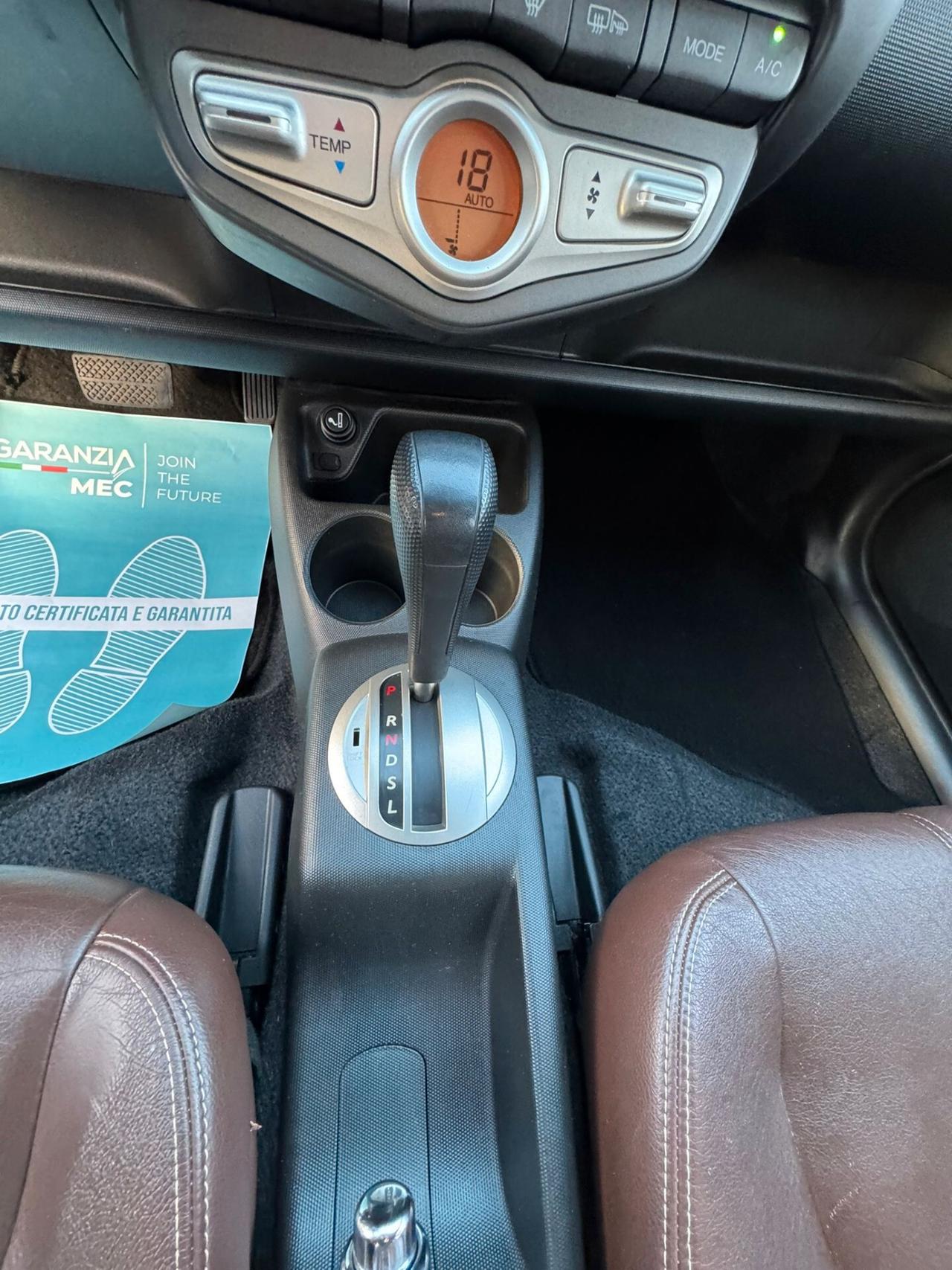 Honda Jazz 1.4 i-DSi 5p. 7 Speed CVT Graph. INTERNI PELLE TOTALE !!