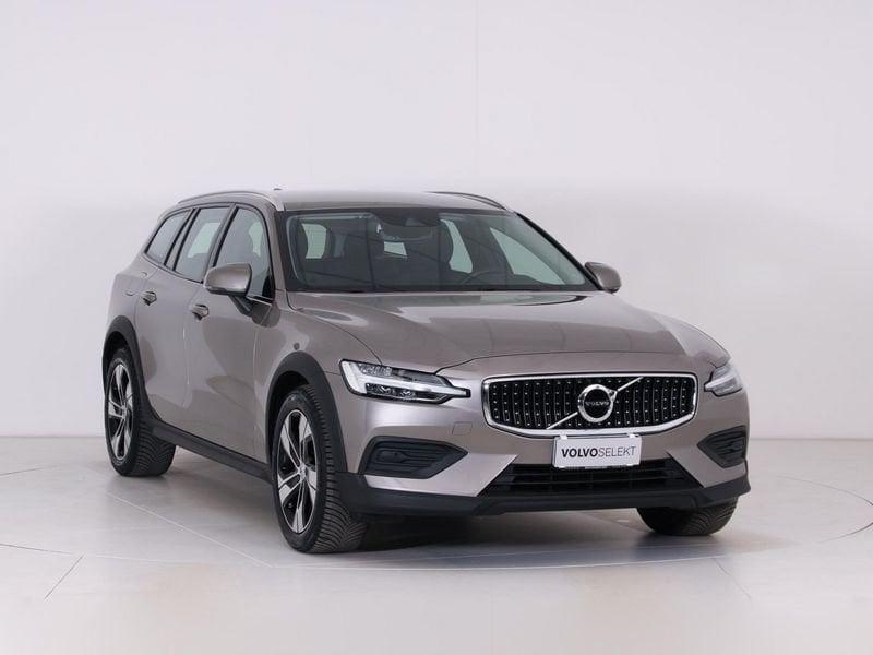 Volvo V60 Cross Country B4 (d) 197CV AWD AUT BUSINESS PRO