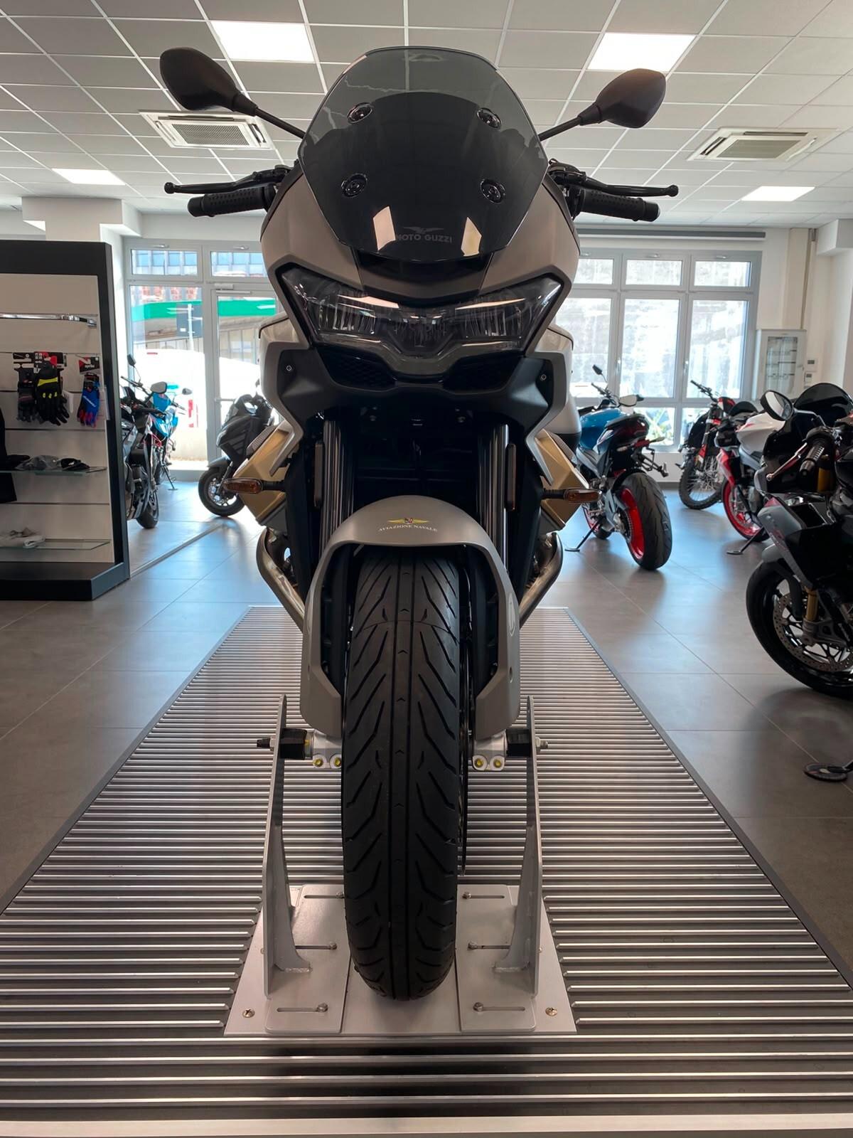 Moto Guzzi V100 AVIAZIONE NAVALE