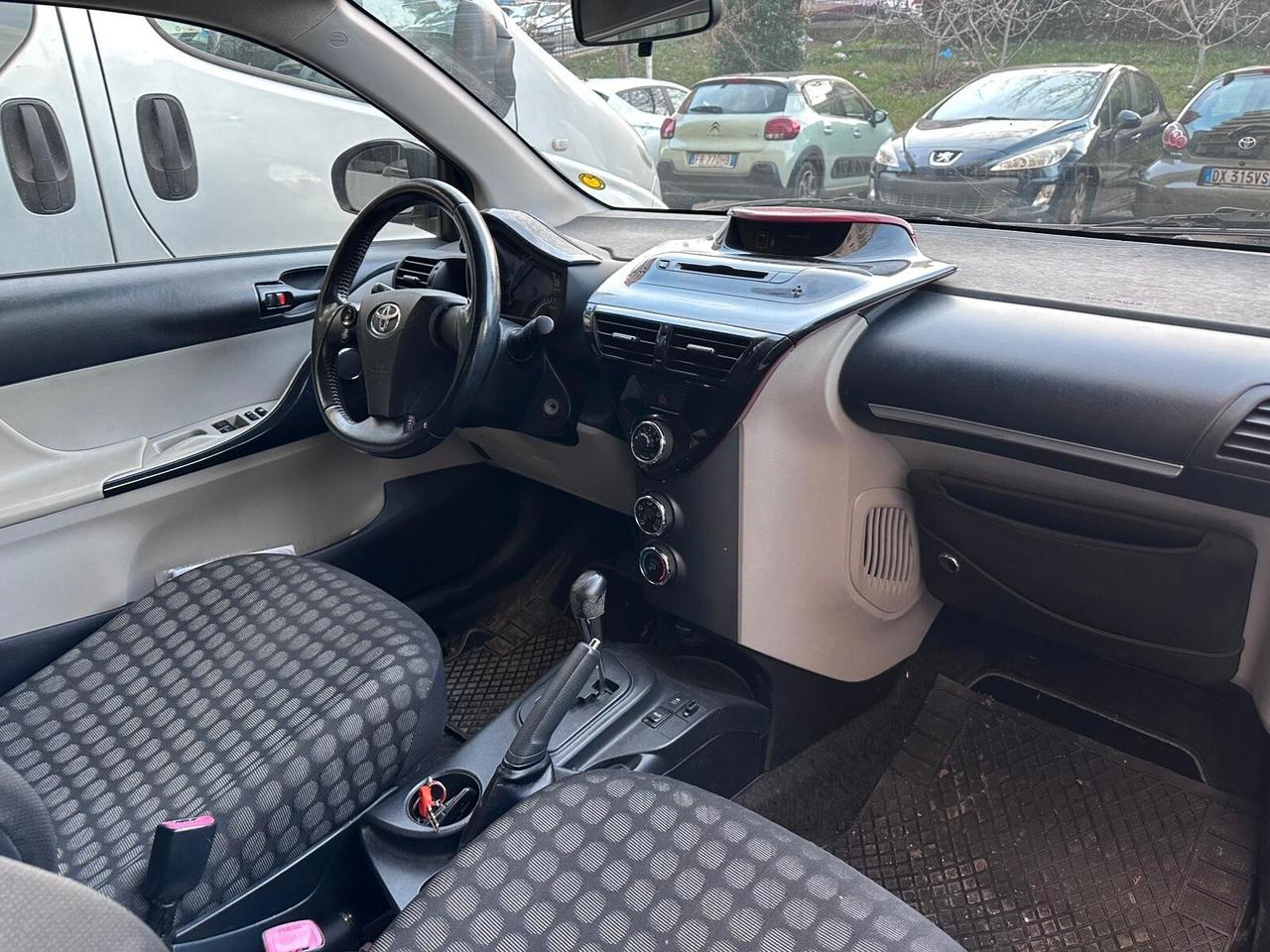 Toyota iQ 1.0 Sol AUTOMATICA