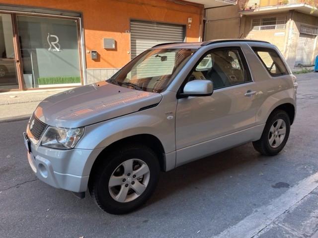 Suzuki Grand Vitara 1.9 DDiS - 3 porte 4x4