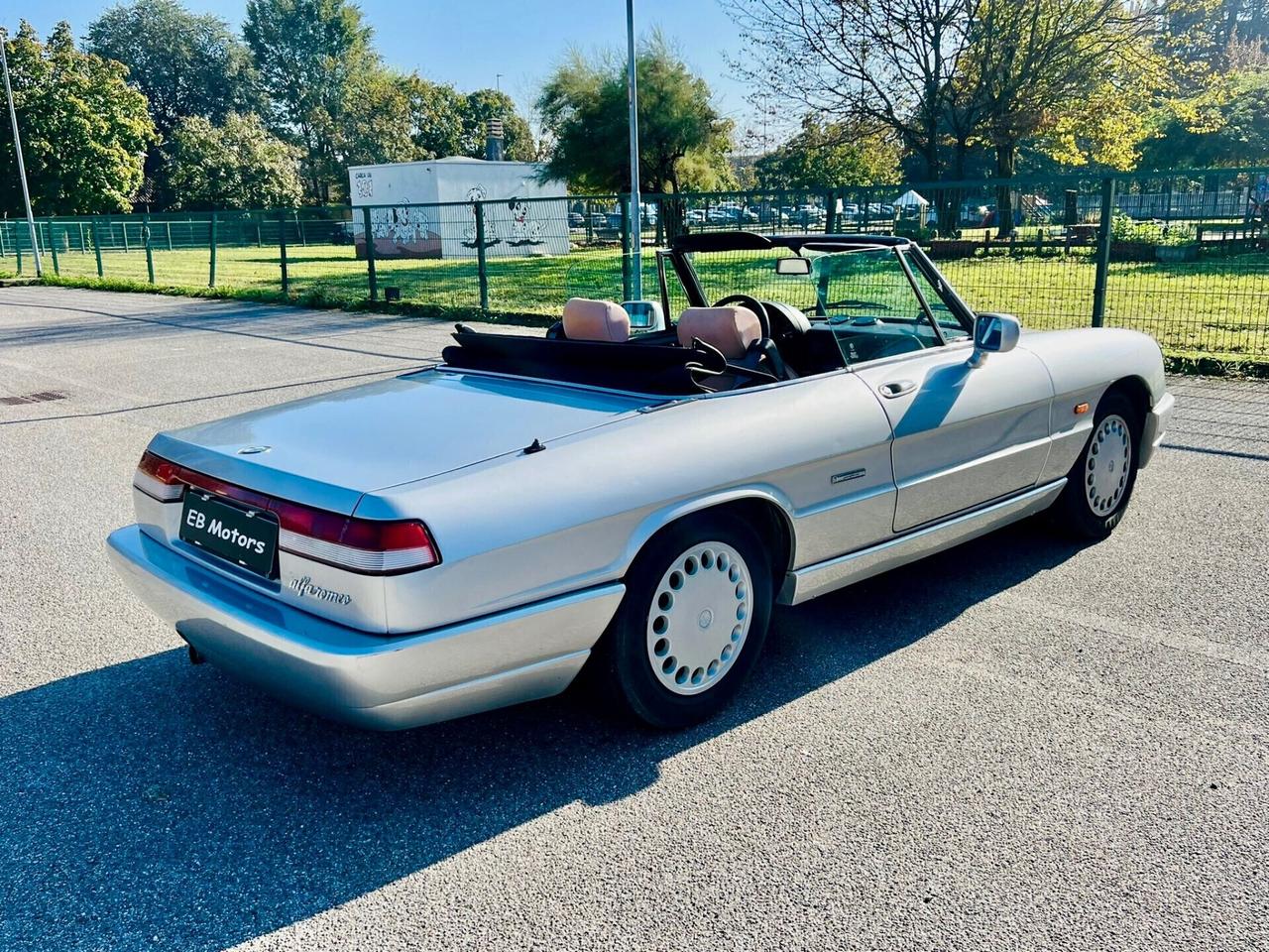 Alfa Romeo Spider Duetto 1.6 Carburatori