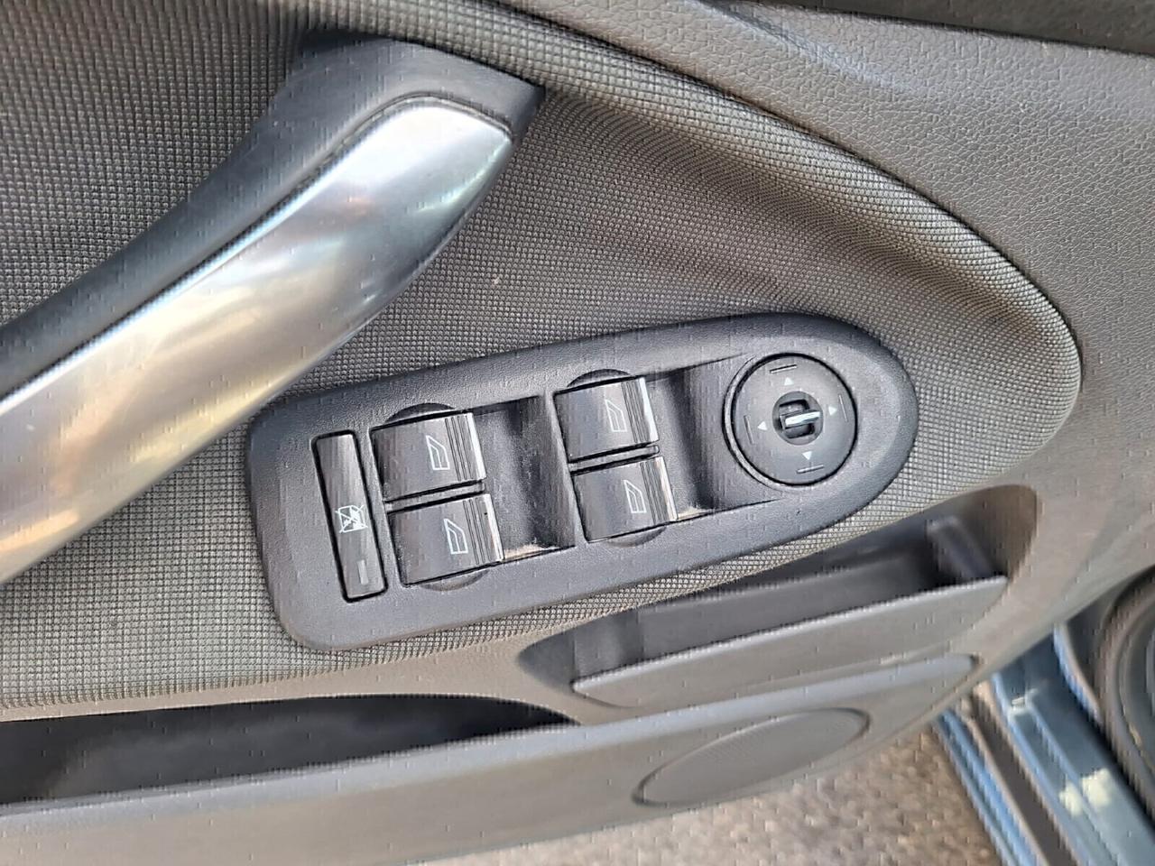 Ford C-Max 1.6 TDCi 90 CV Titanium (MESSA A NUOVO)