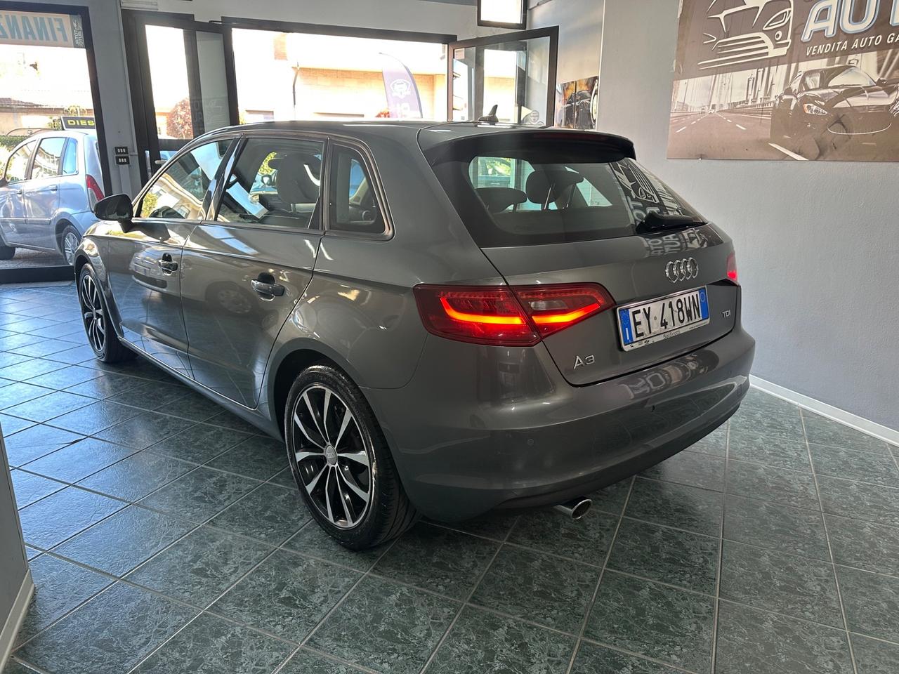 Audi A3 SPB 1.6 TDI clean diesel Ambition