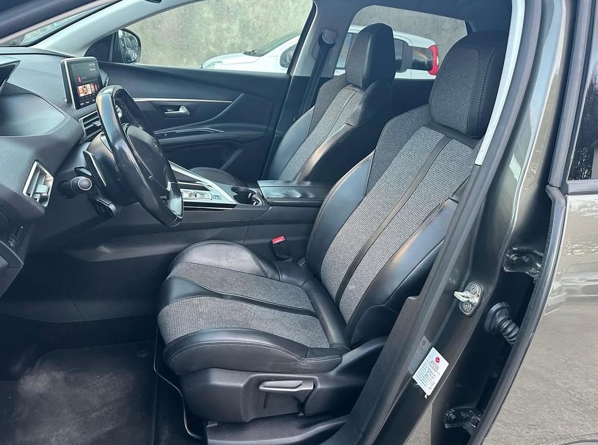 Peugeot 3008 BlueHDi 130cv EAT8 Allure 2018
