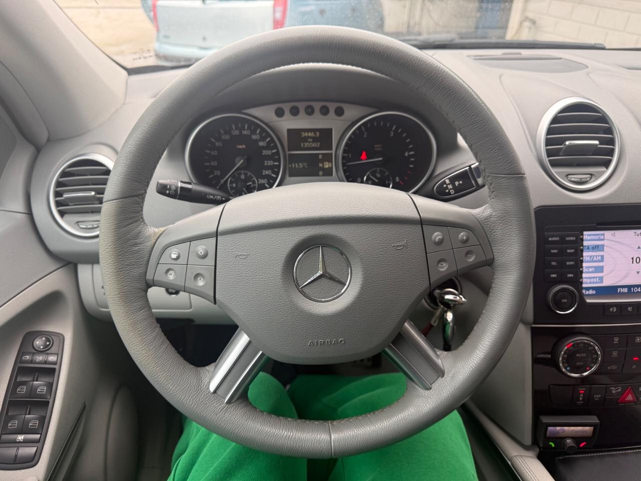 Mercedes ML 320 CDi Sport PERFETTO 135 milaKM