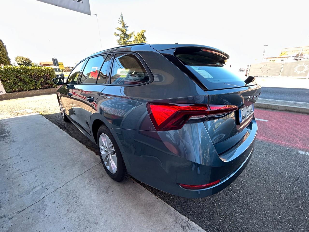 Skoda Octavia 2.0 TDI EVO SCR DSG Wagon Executive