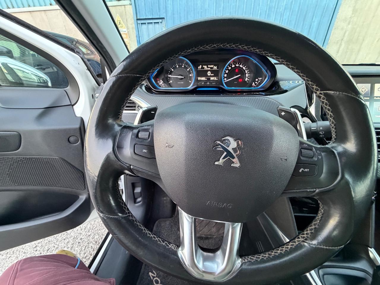 Peugeot 2008 1.2 VTi 82CV Access