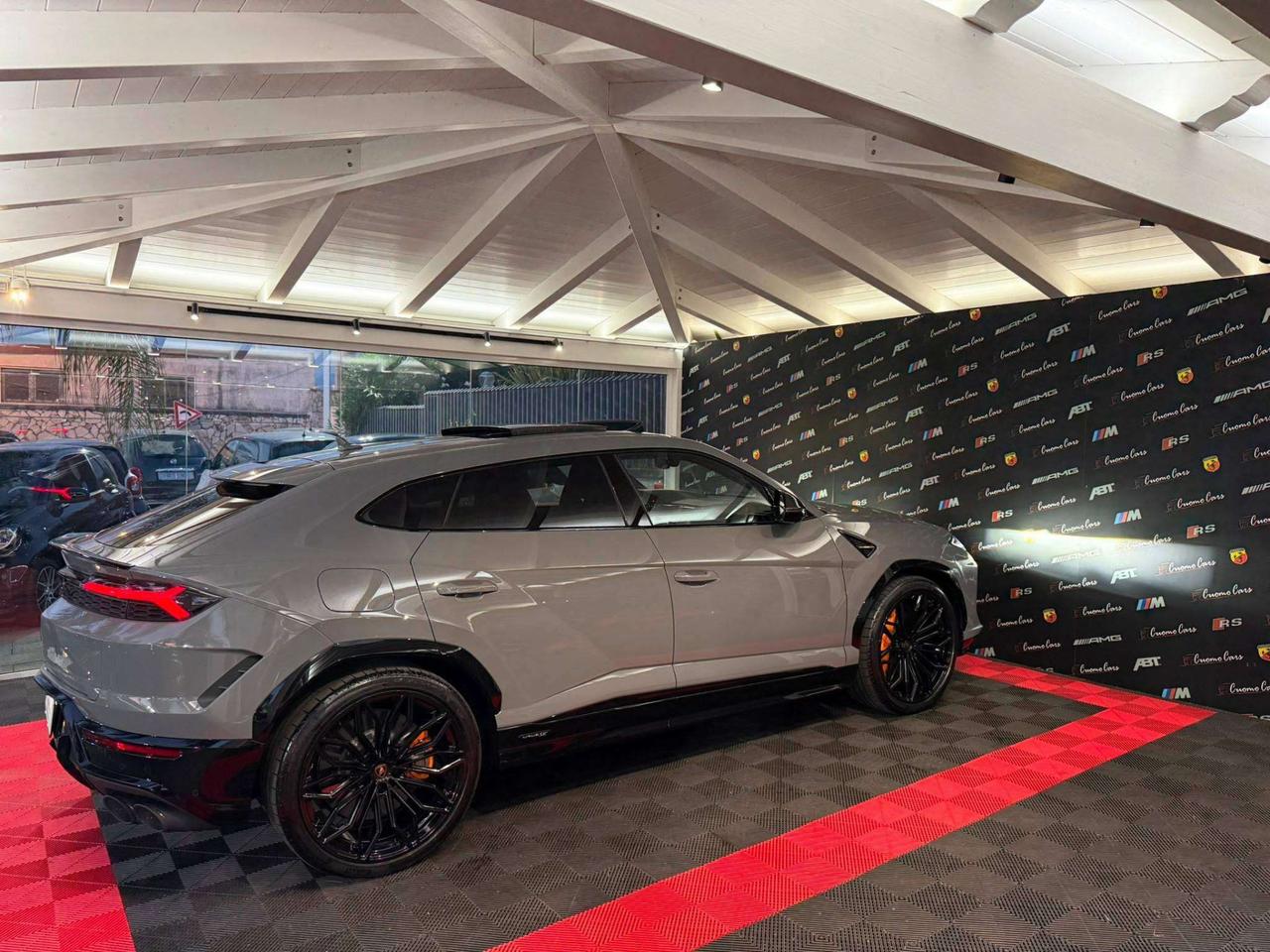 Lamborghini Urus SE 4.0 V8 phev auto