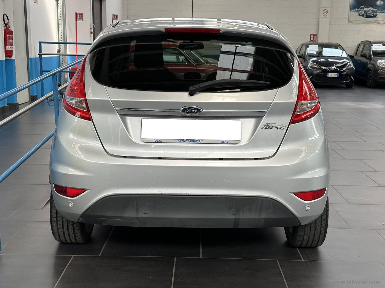 FORD Fiesta 1.2 16V 5p. Titanium