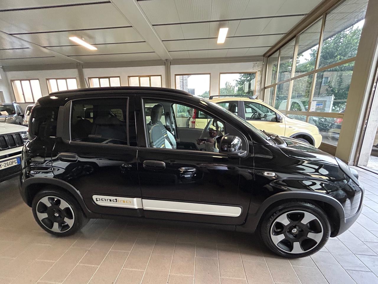 Fiat Panda Cross Hybrid KM ZERO