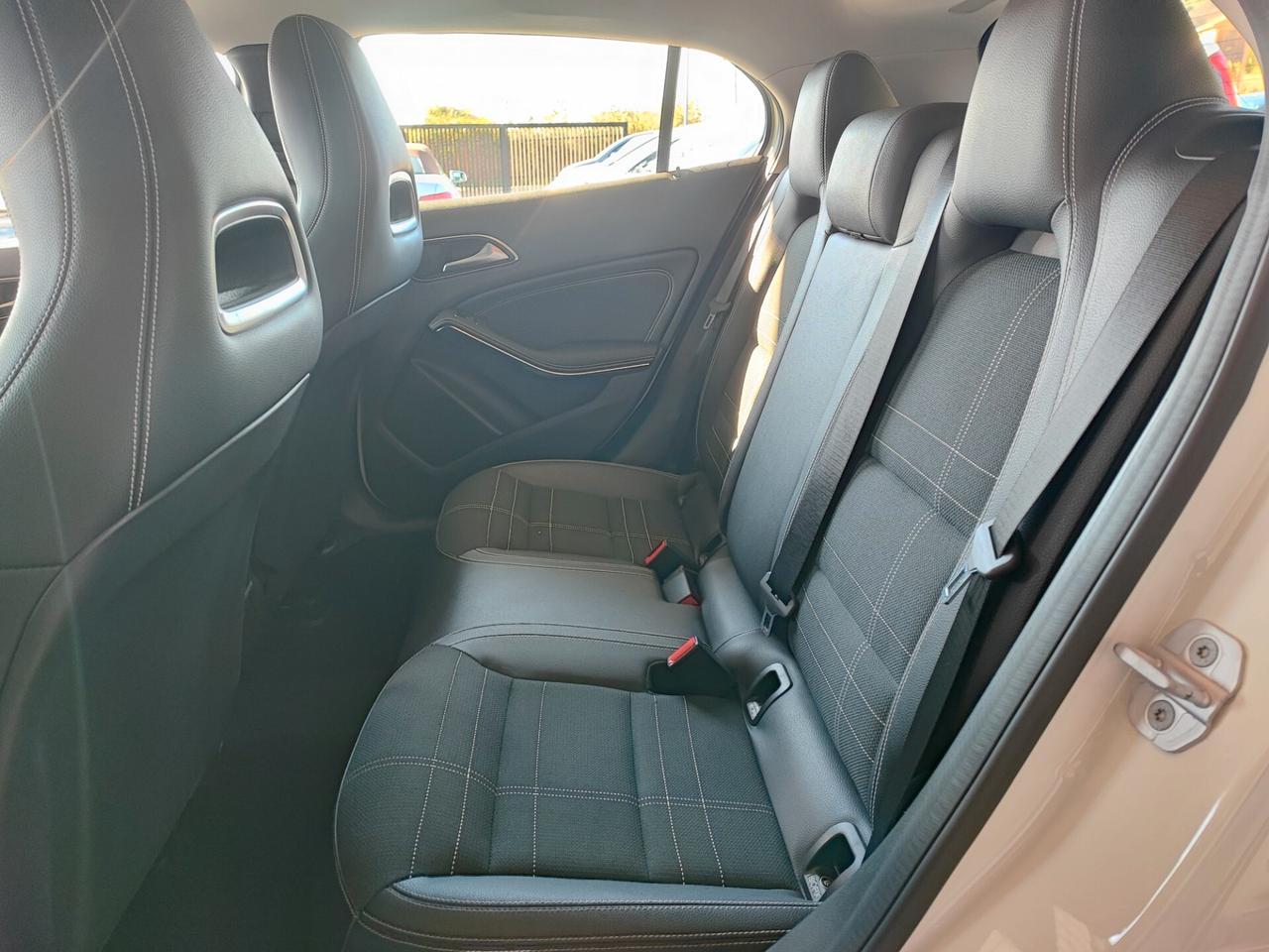 Mercedes-benz GLA 250 Premium