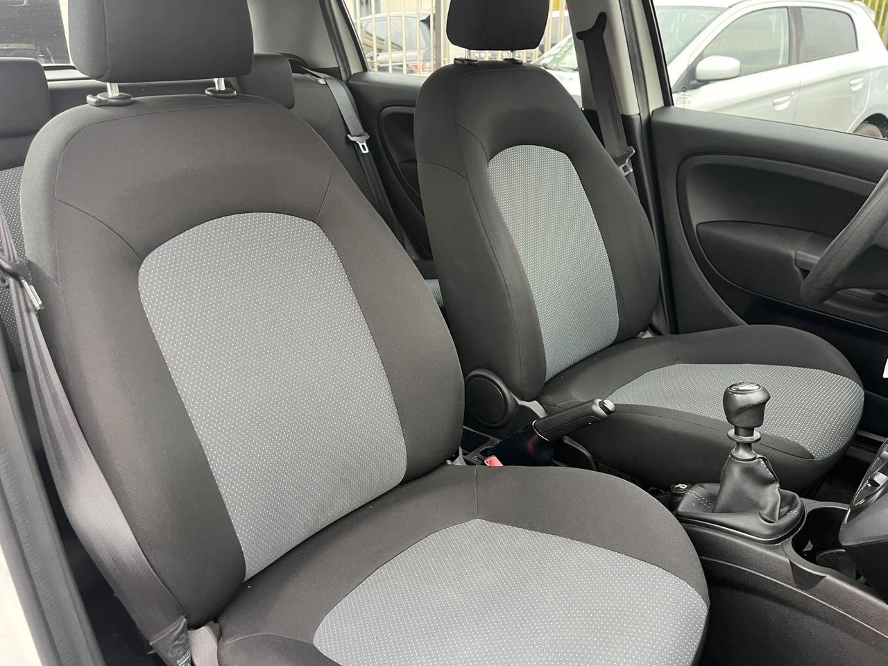 Fiat Grande Punto 1.2 5p SOLO 40.000KM