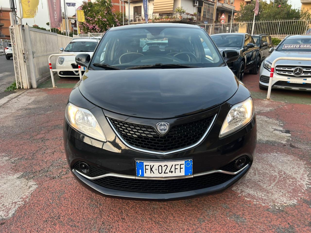 Lancia Ypsilon *ADATTA PER NEOPATENTATI*