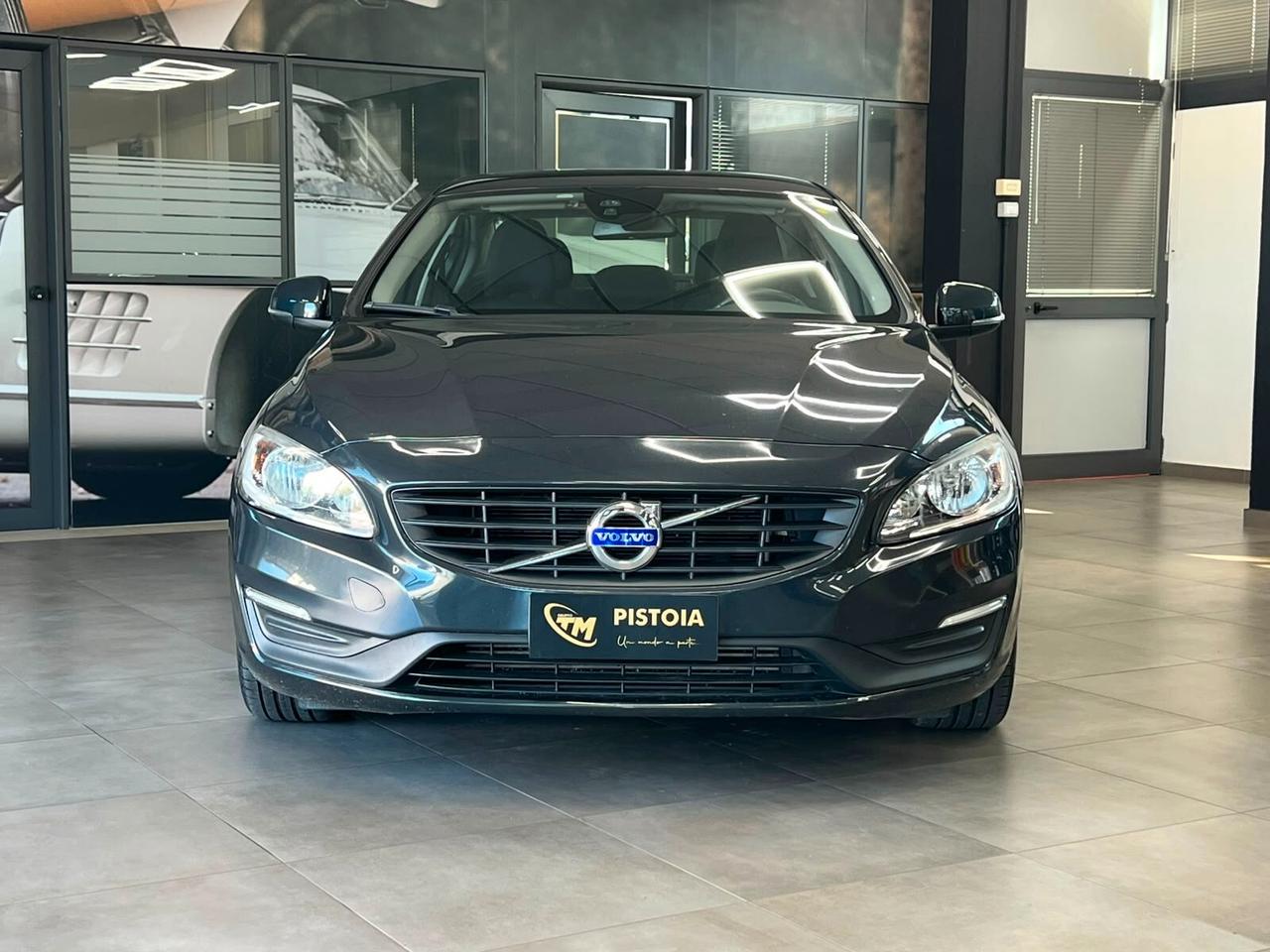 VOLVO S60 2.0 d4 Kinetic 190cv - IVA ESPOSTA