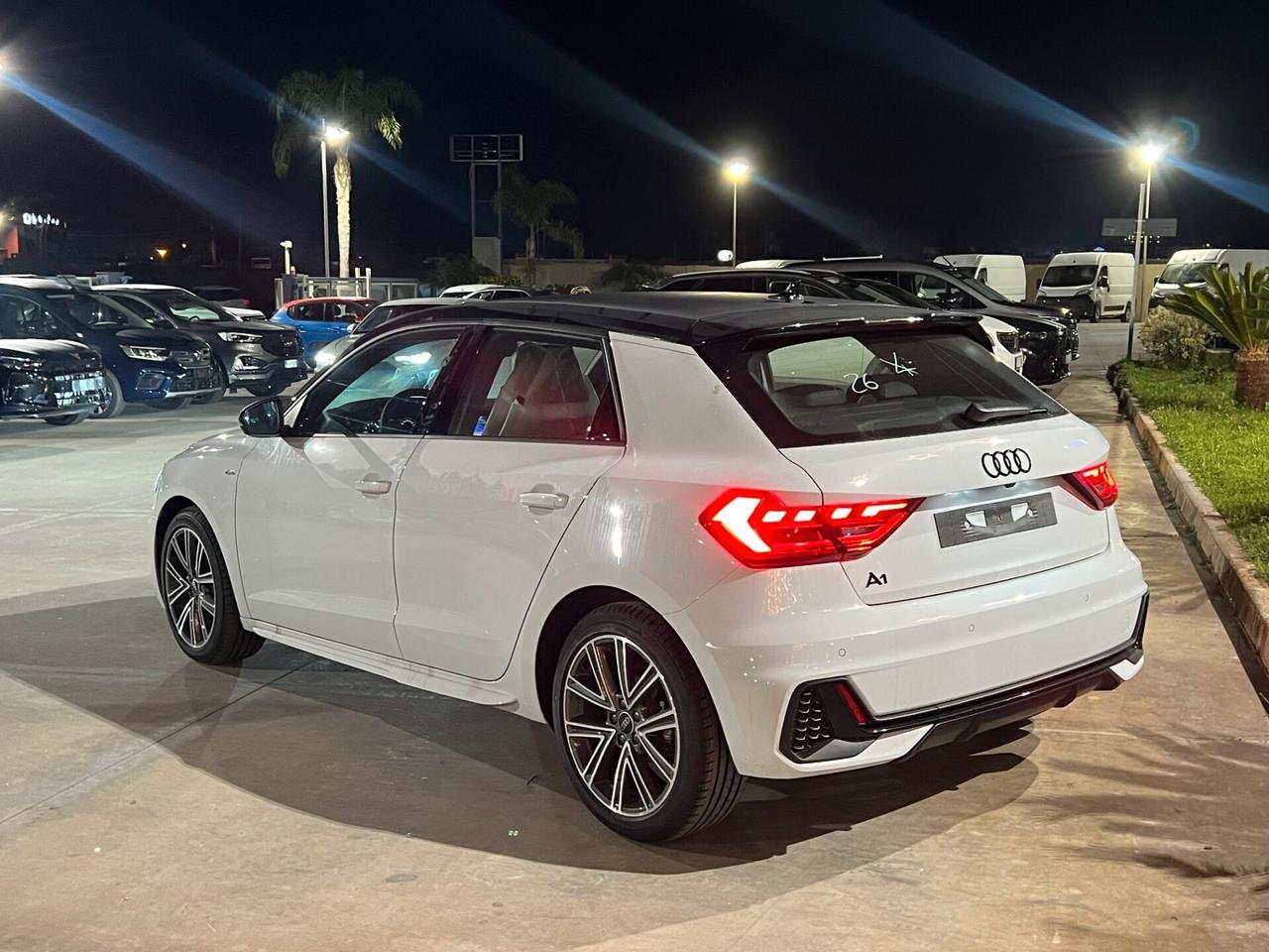 Audi A1 Spb 30 SLine possibilità noleggio no scoring