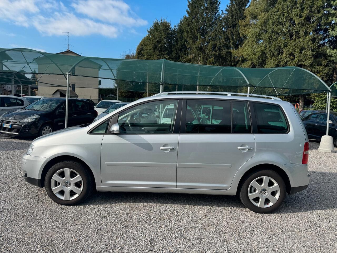 Volkswagen Touran 2.0 16V TDI Highline