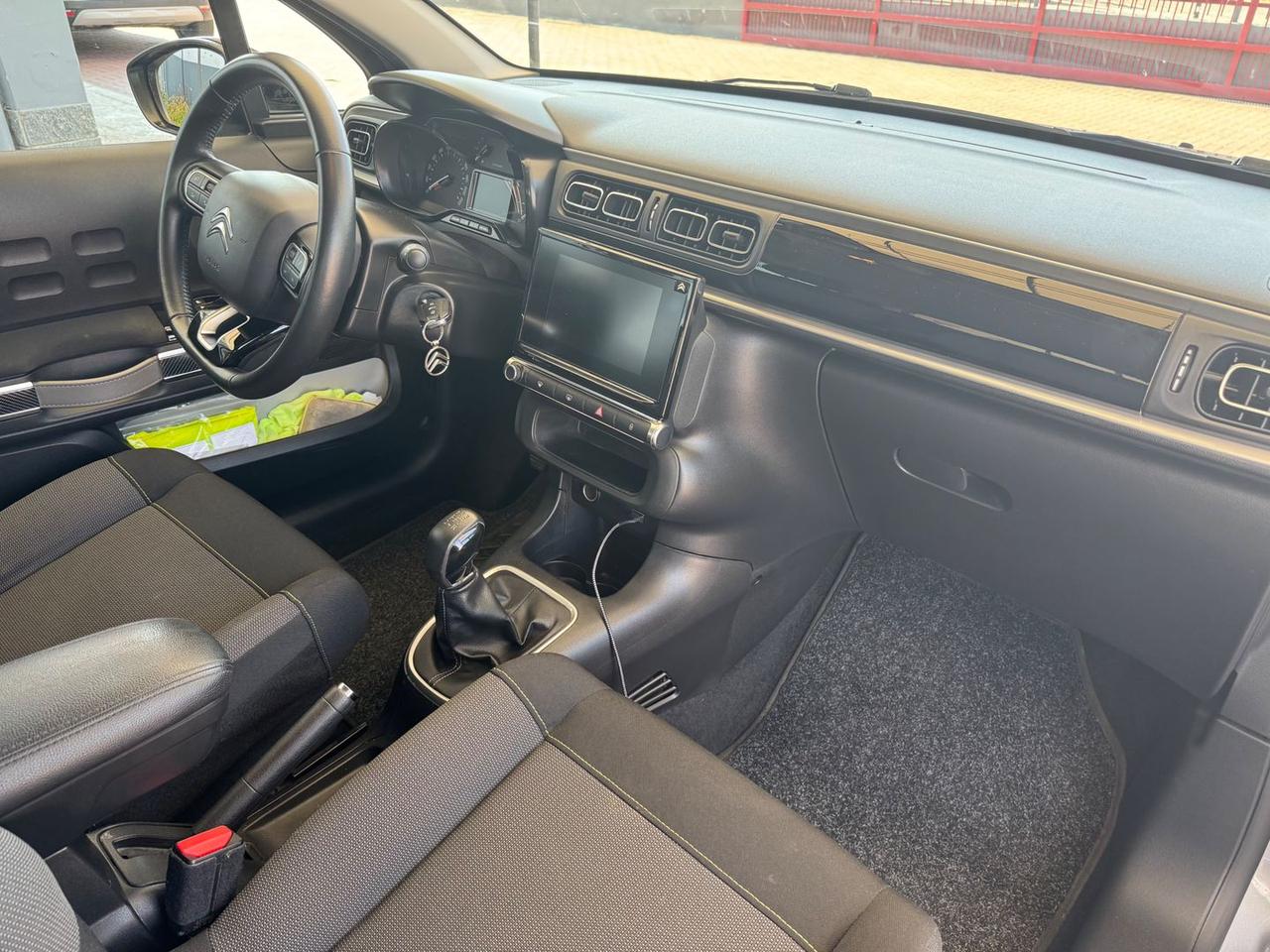 Citroen C3 Shine 1.2 PureTech 82 #6535