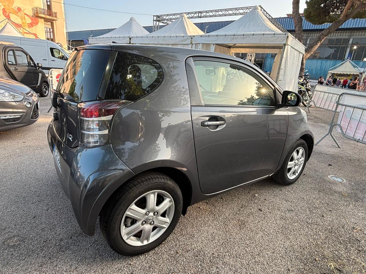Toyota iQ 1.0 CVT Lounge