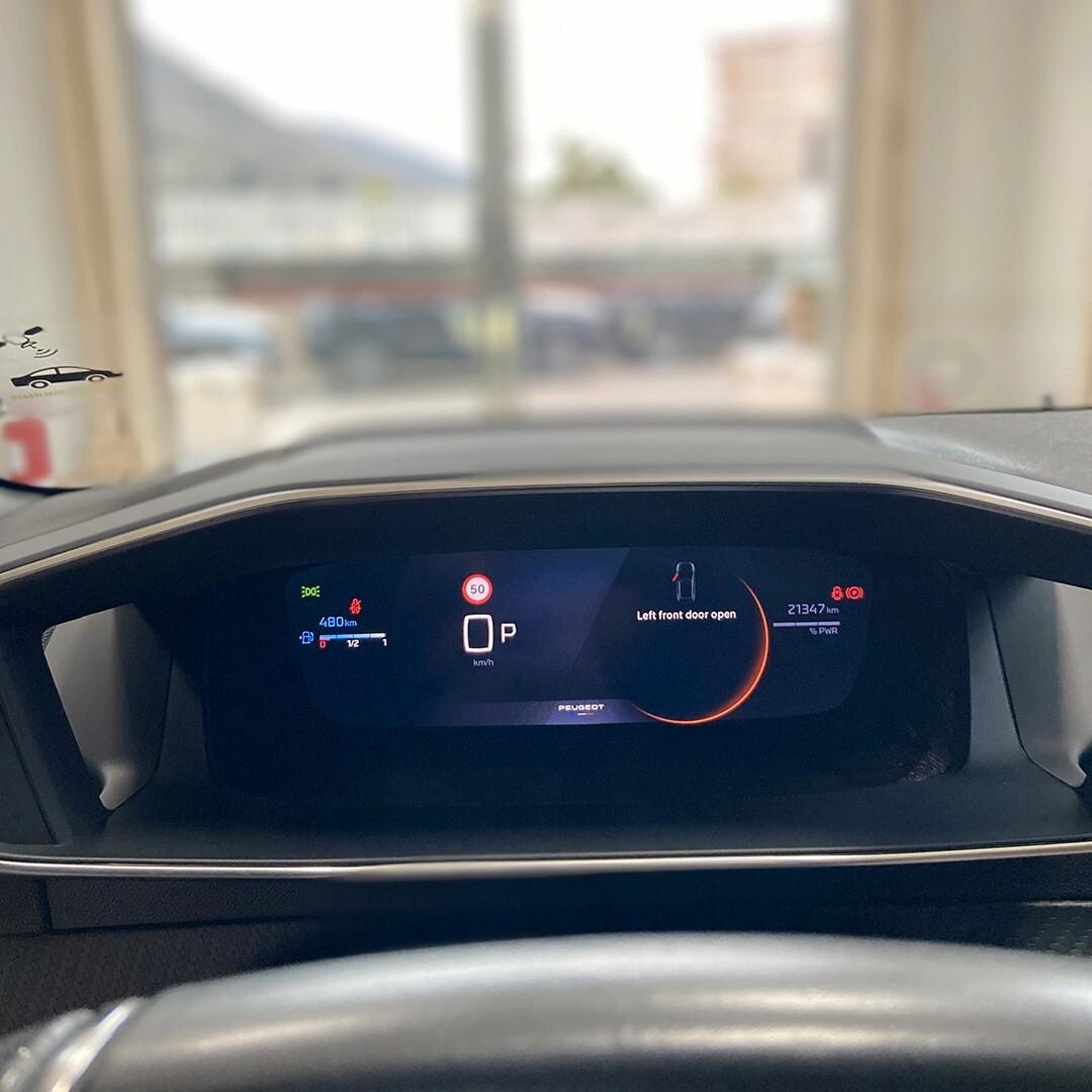 Peugeot 208 Hybrid 145 e-DCS6 GT (136 cv)