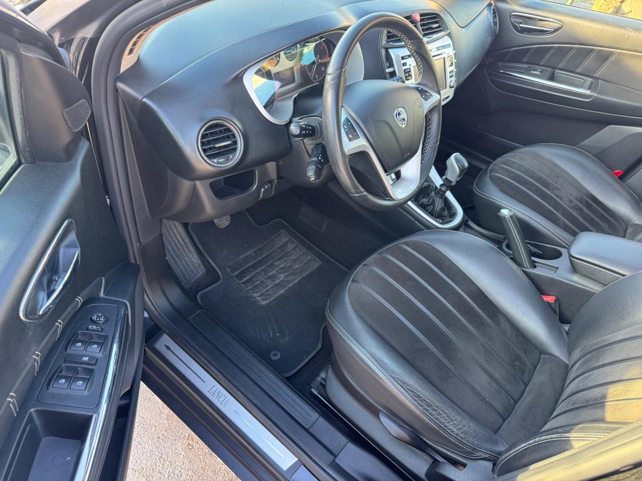 Lancia Delta 1.6 MJT DPF Platino NEOPATENTATI