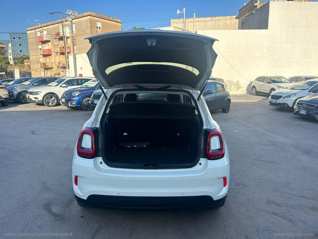 FIAT 500X 1.3 M.Jet 95 CV Yacht Club Capri