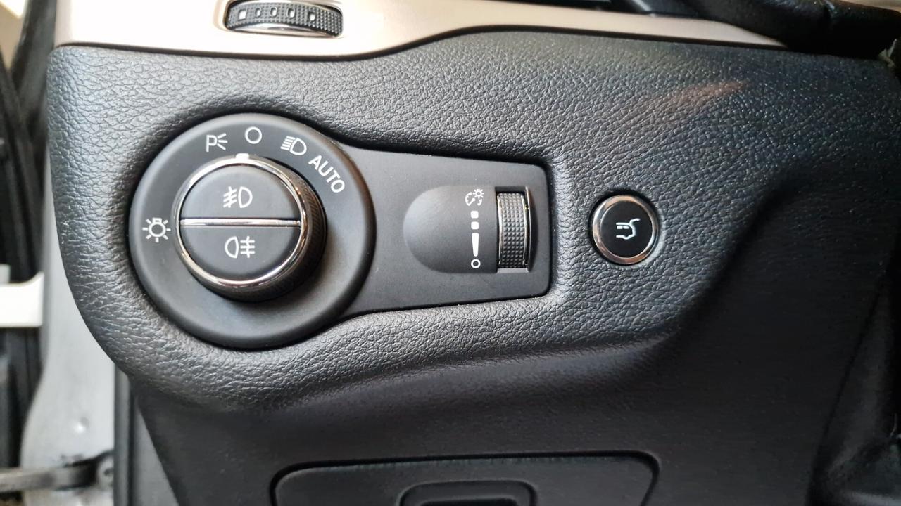 Jeep Cherokee 2.2 Mjt II 4WD Active Drive II Overland