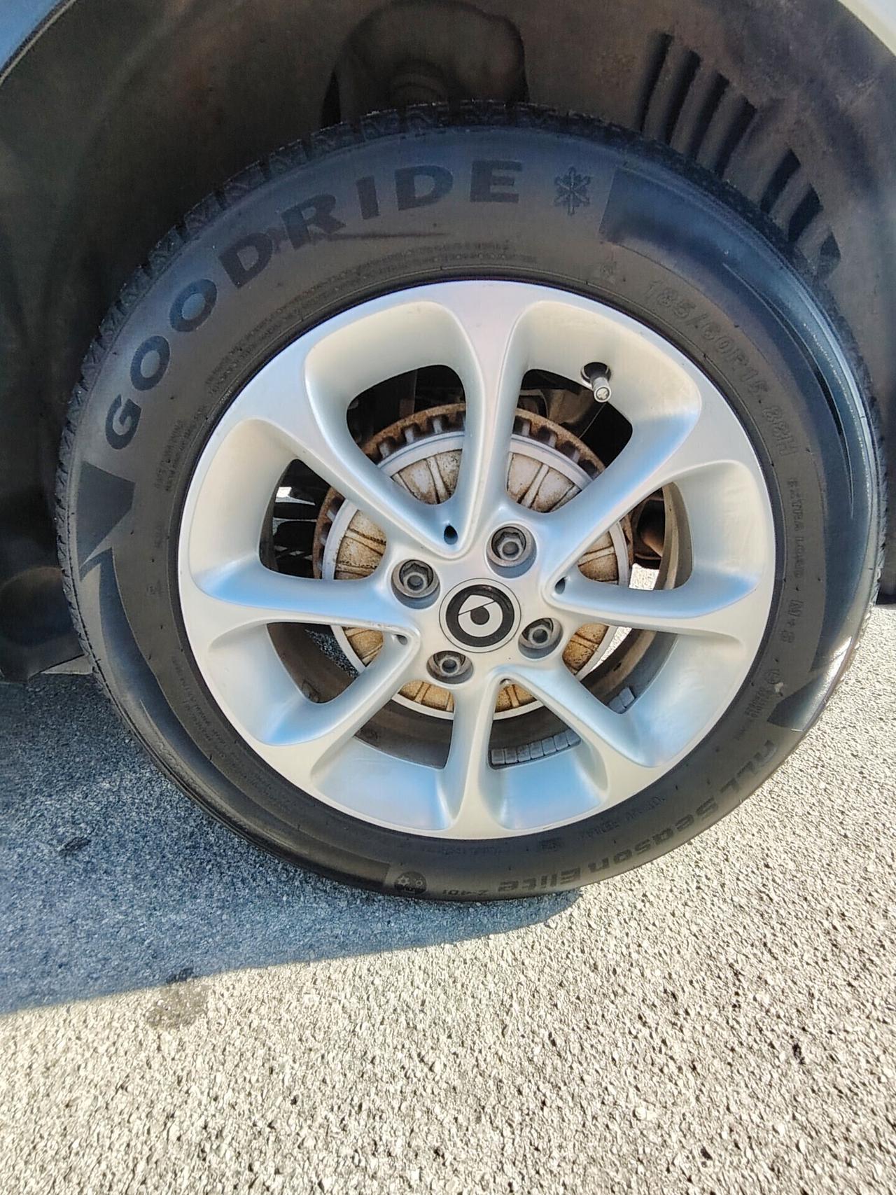 Smart ForFour 70 1.0 Prime - NEOPATENTATI