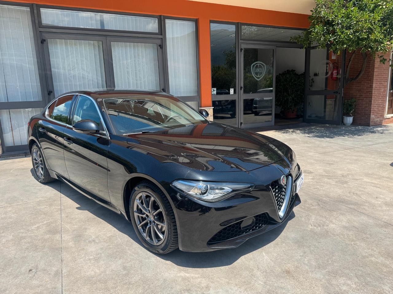 Alfa Romeo Giulia 2.2 Turbodiesel 136 CV AT8 Business