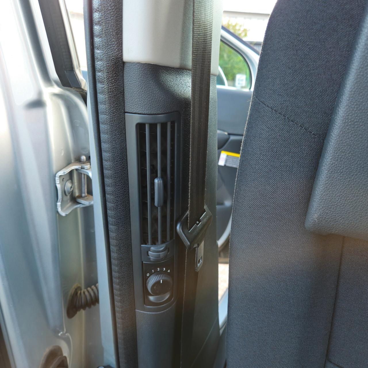 Peugeot 5008 1.6 HDi 115CV Business