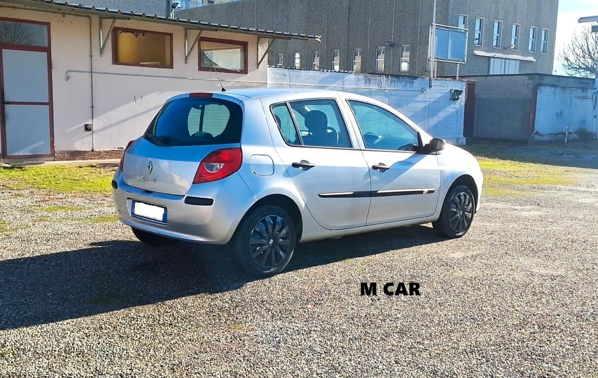Renault Clio 1.2 16V 5 porte Le Iene