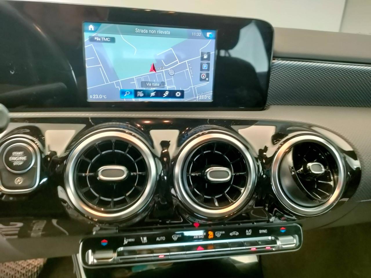 Mercedes-Benz Classe A - W177 2018 - A 180 d Sport auto