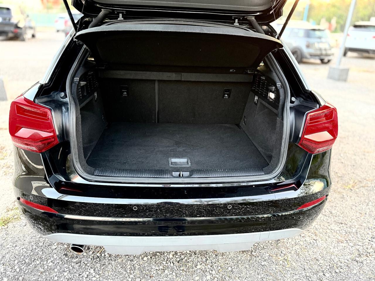 Audi Q2 1.6 TDI*NAVI*LED*CERCHIO18*SENSORI