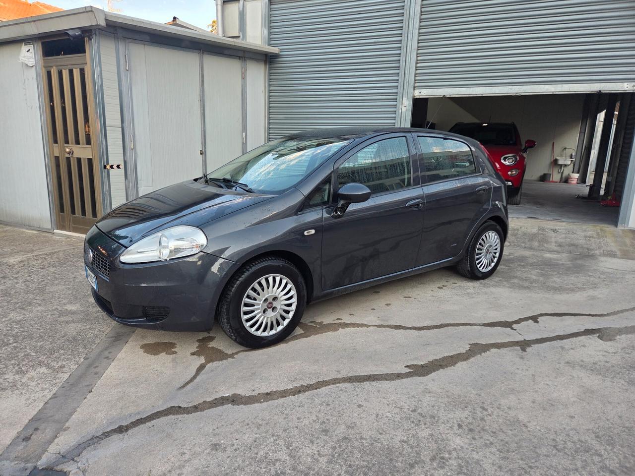 Fiat Grande Punto 1.3 MJT 75 CV 5 porte Dynamic