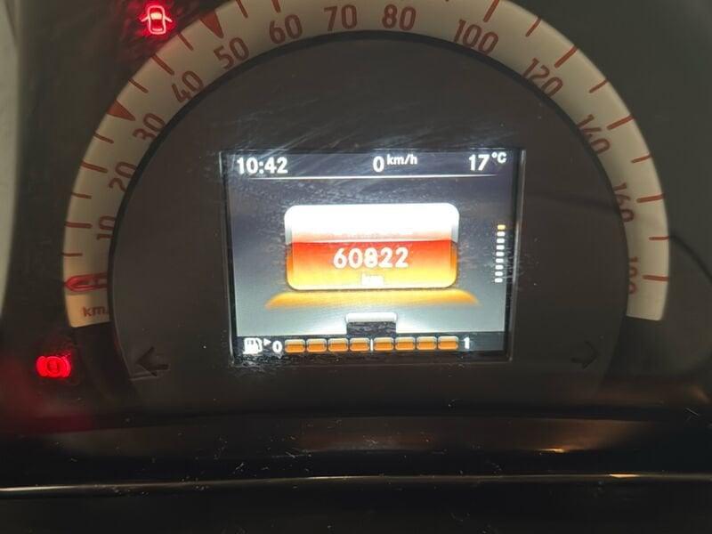 smart fortwo fortwo 70 1.0 twinamic Youngster