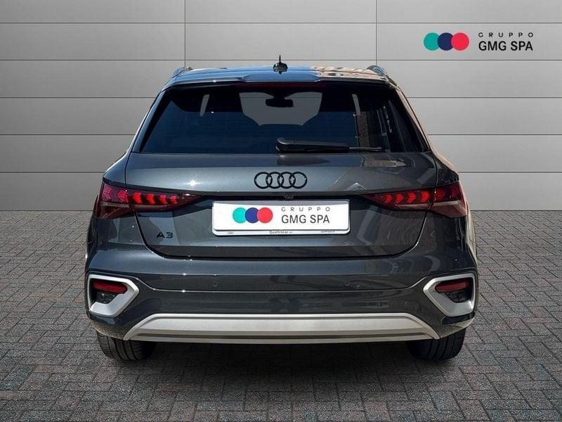 Audi A3 allstreet 2.0 tdi Identity Contrast 150cv s-tronic