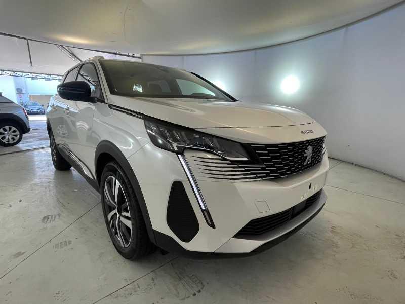 PEUGEOT 5008 Hybrid 136 e-DCS 6Â  ALLURE PACK