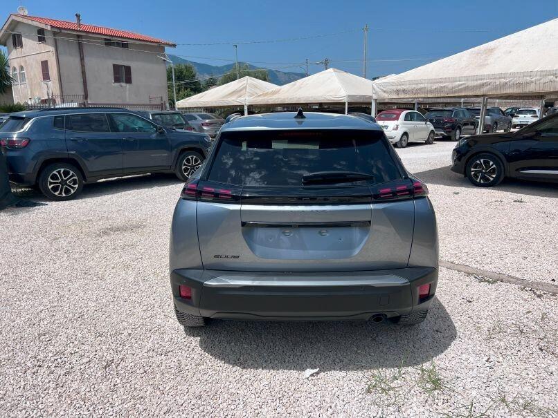 Peugeot 2008 PureTech 100 S&S Allure "Vision pack"; "Navi Pack"