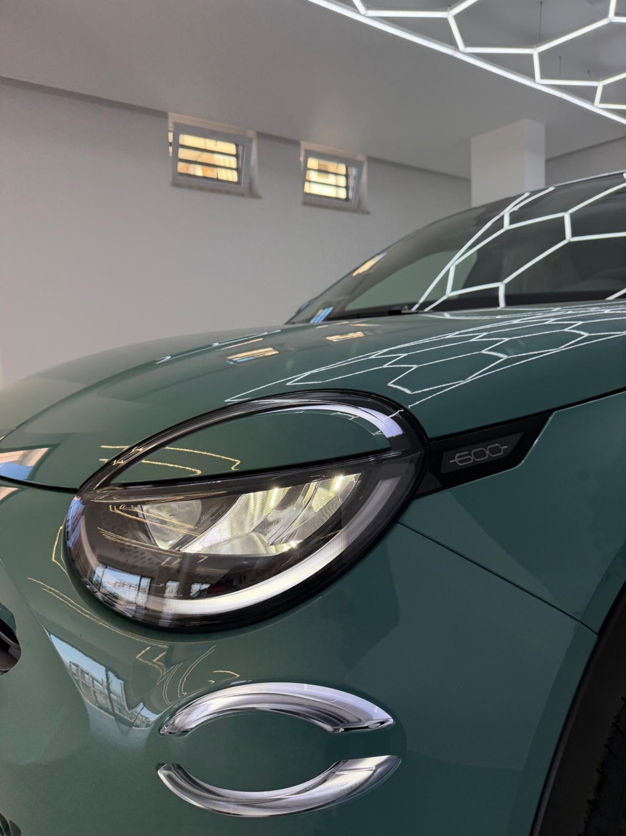 Fiat 600 Hybrid 110 CV DCT MHEV La Prima