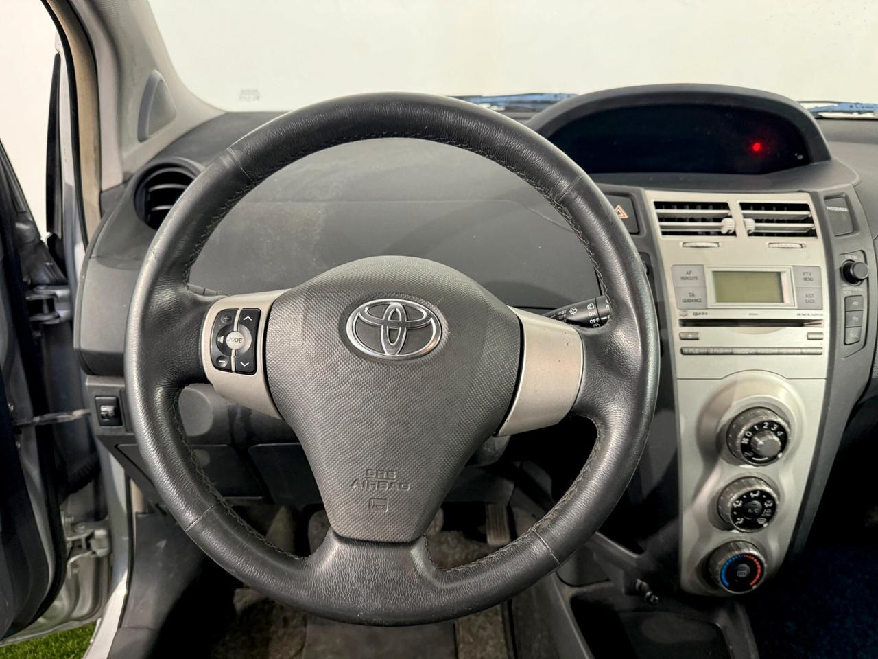 Toyota Yaris 1.3 AUTOMATICA KM CERTIFICATI