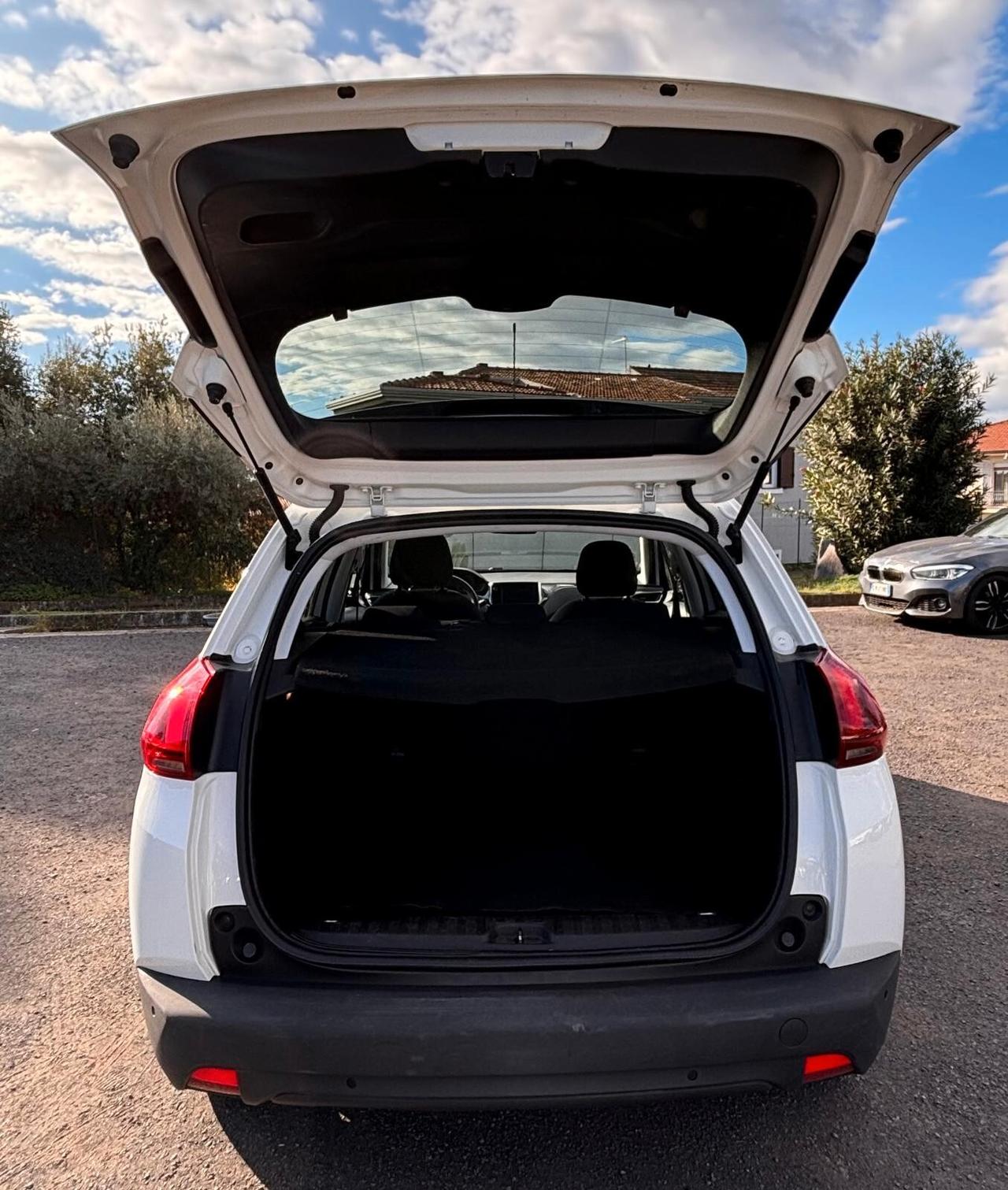 Peugeot 2008 BlueHDi 100 Allure