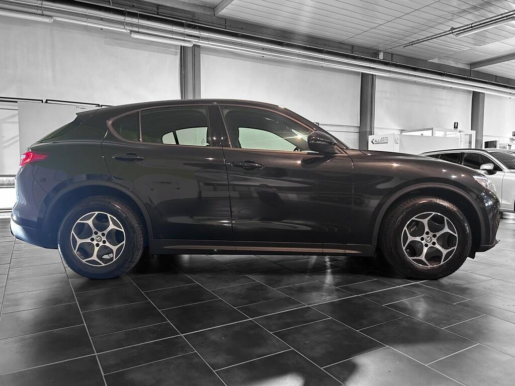 Alfa Romeo Stelvio 2.2 Turbo Business Q4 AT8