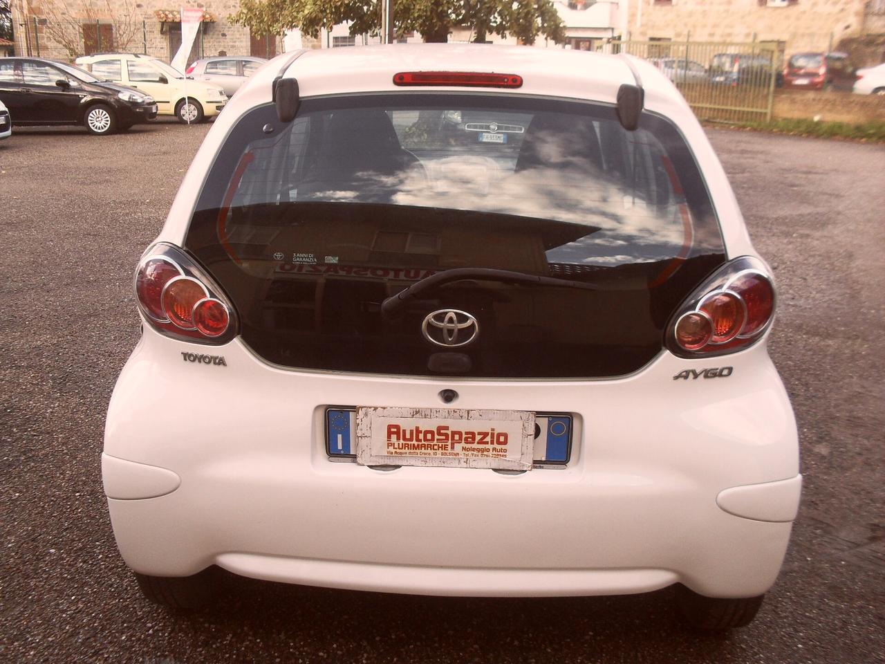 Toyota Aygo 1.0 12V VVT-i 5 porte Lounge Connect
