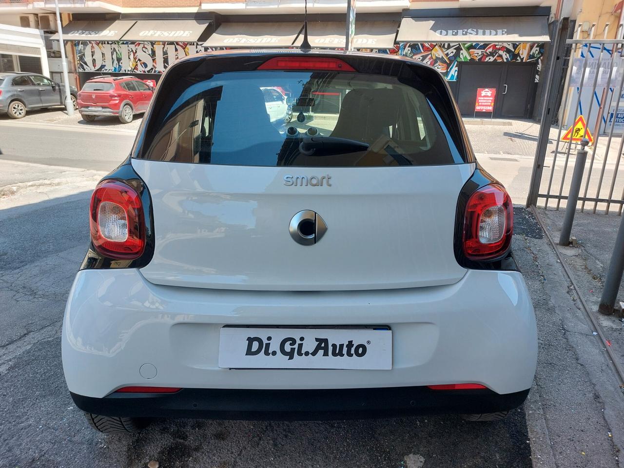 Smart ForFour 70 1.0 Youngster