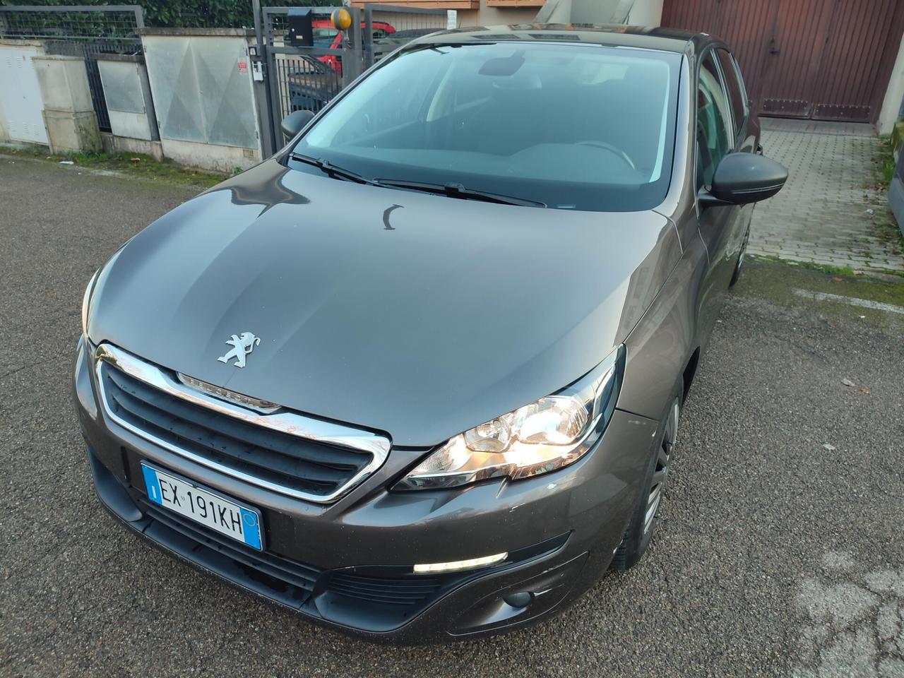 PEUGEOT 308 DEL 2014 TURBO BENZINA EURO6B 8GOMME
