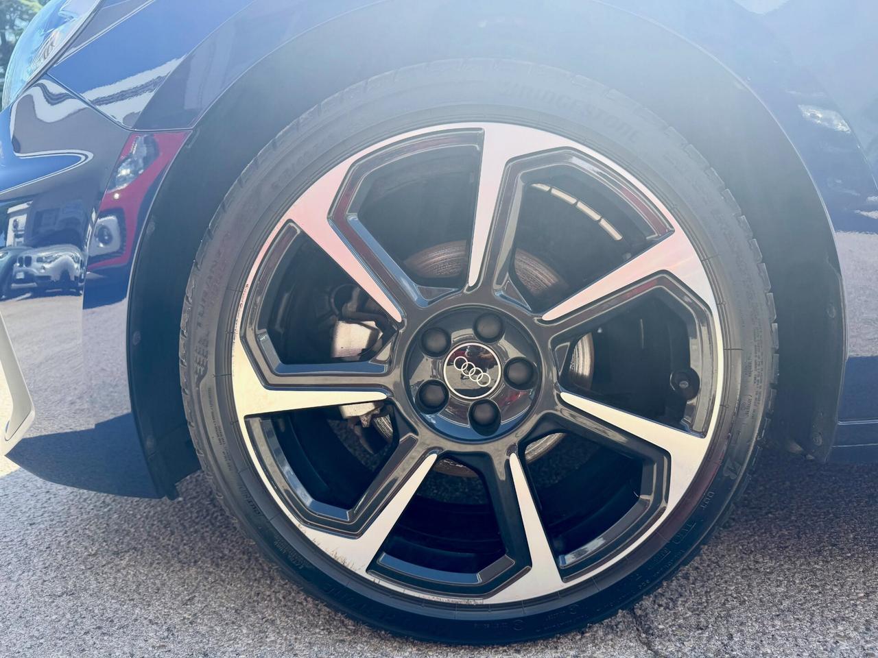 AUDI A1 30 TFSI SPB BLACK-LINE S-TRONIC