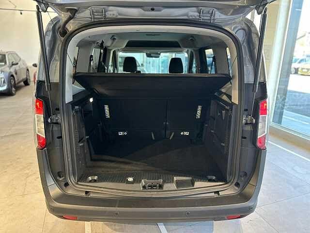 Ford Tourneo Courier 1.0 EcoBoost Titanium