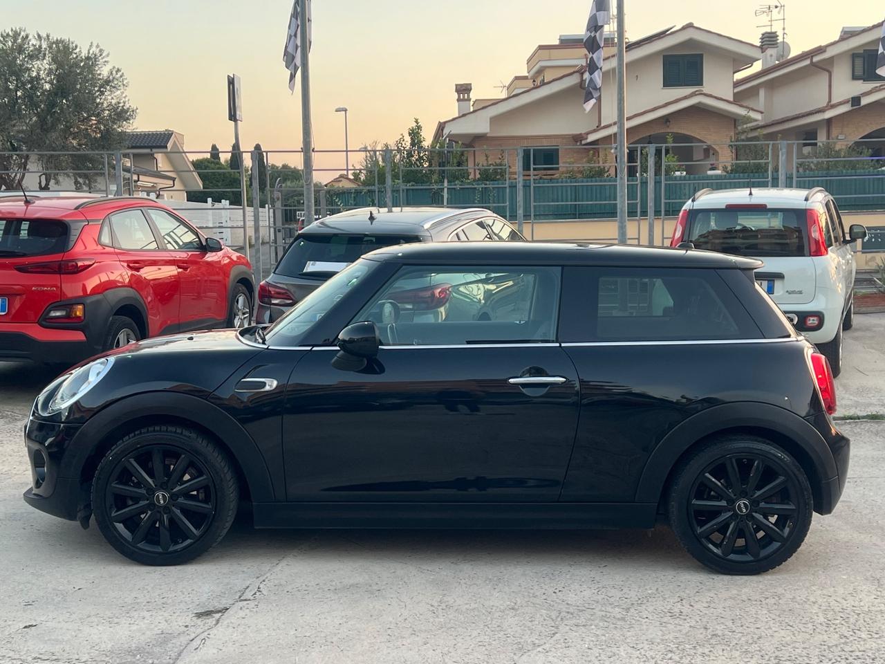 Mini One Mini one 75cv total black neopatentati