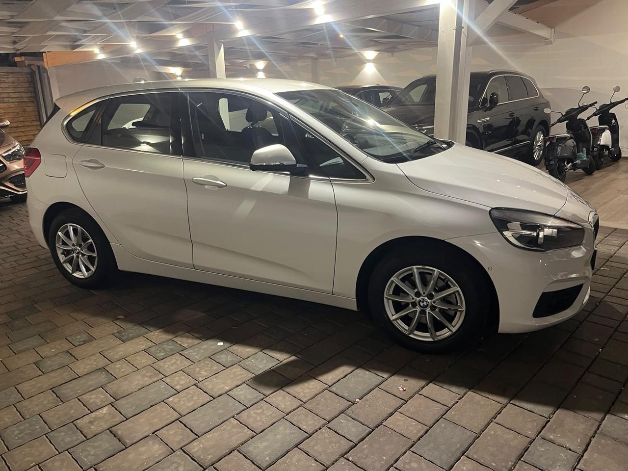 Bmw 2er Active Tourer 218i Advantage