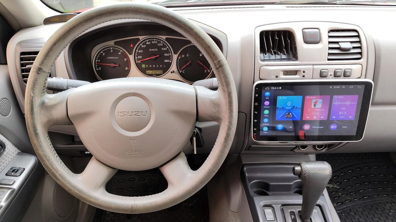 Isuzu D-Max 3.0 TD Aut+Gancio traino